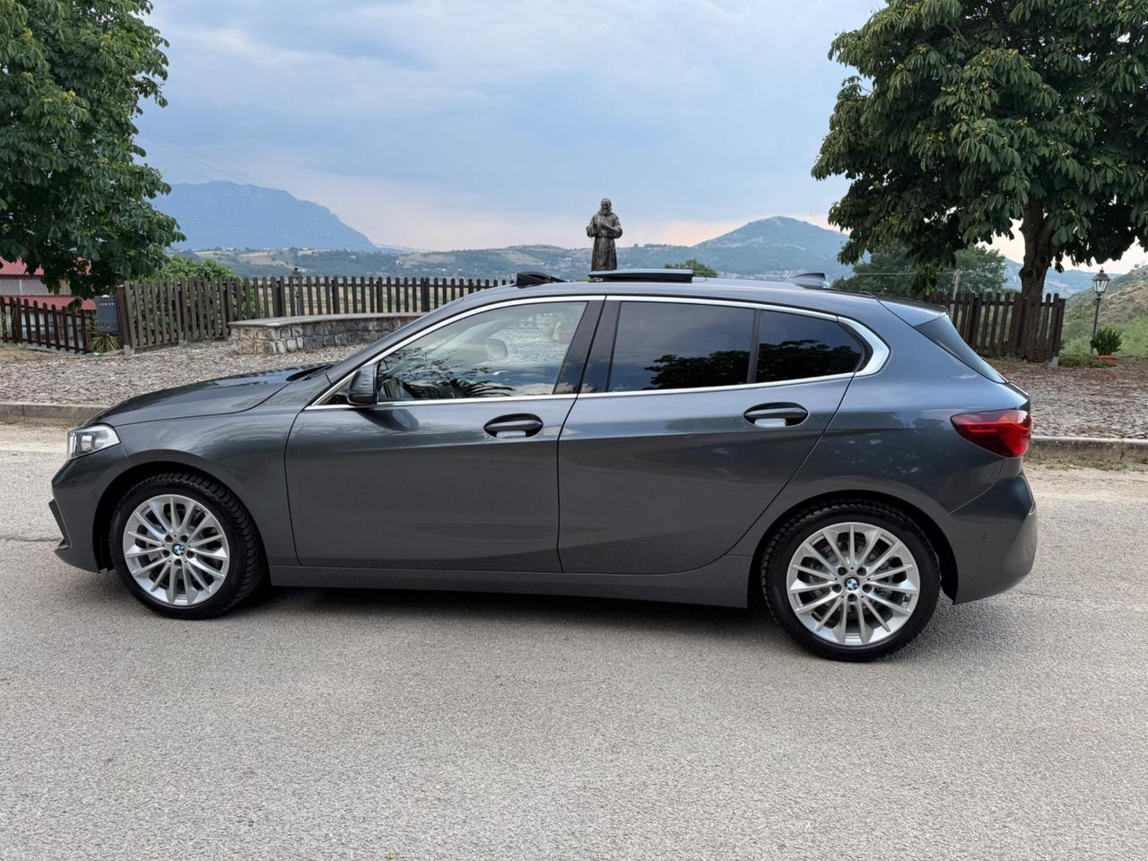 Bmw 116 116d 5p. Business Advantage