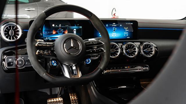 MERCEDES-BENZ CLA 45S AMG 4Matic+ Premium Plus IVA