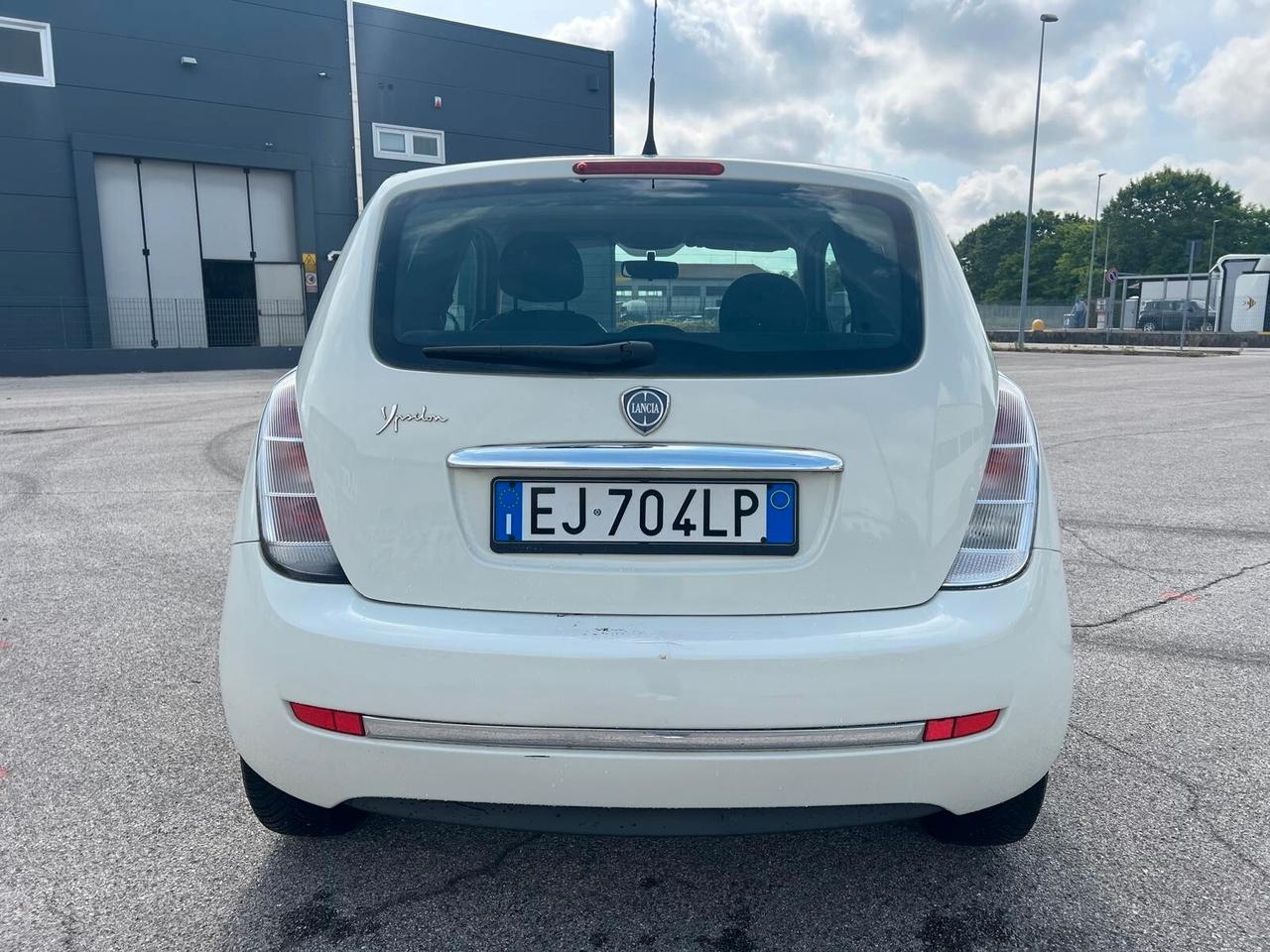 Lancia Ypsilon 1.2 69 CV Diva