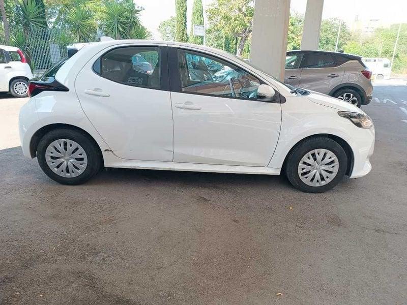 Toyota Yaris 4ª serie 1.0 5 porte Active