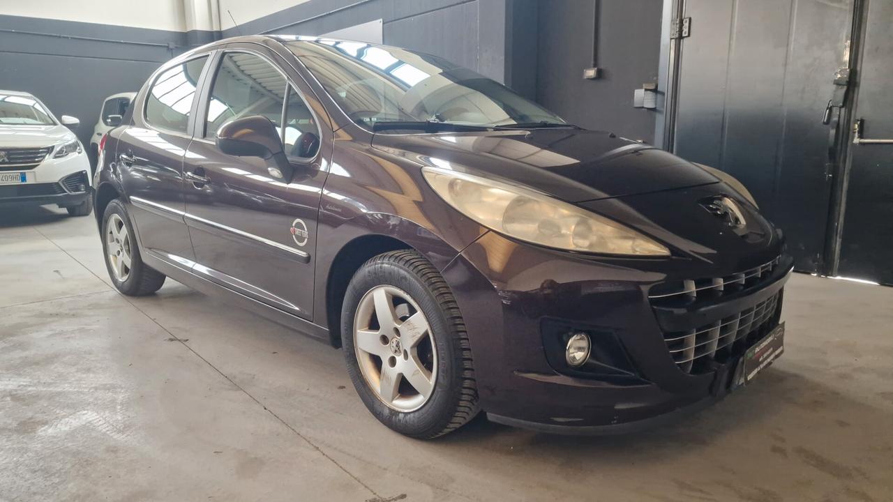 Peugeot 207 1.4 HDi 70CV 5p. Active