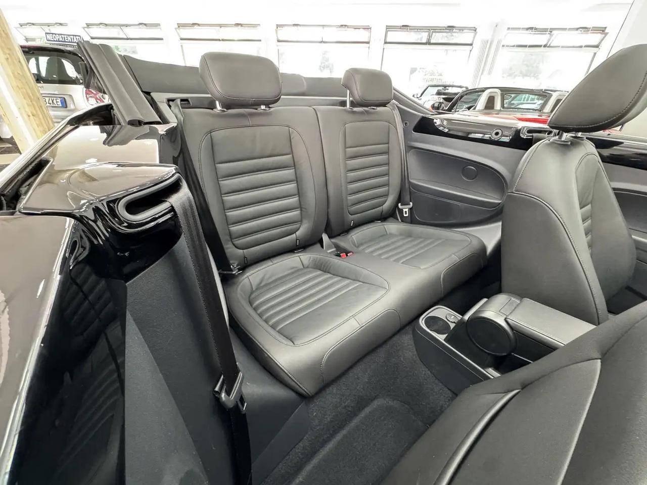 Volkswagen Maggiolino Cabrio 1.4 TSI DSG Sport BlueMotion Technology R LINE