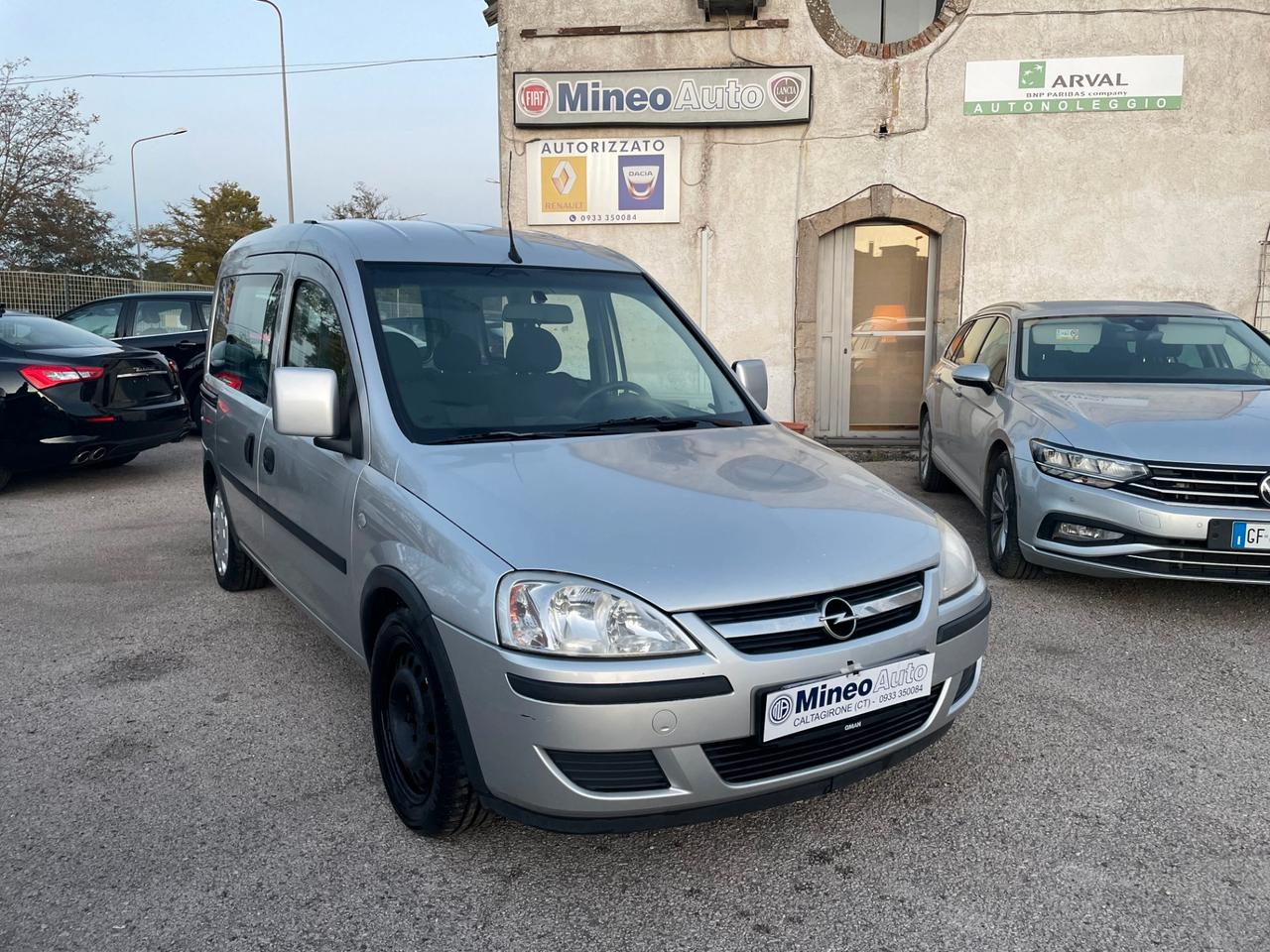 Opel Combo autovettura 5 posti 1.3 multijet