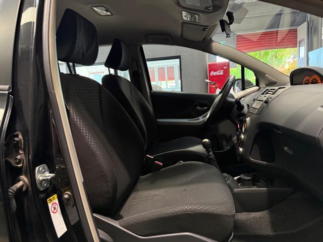 TOYOTA Yaris 1.3 5 porte Sol
