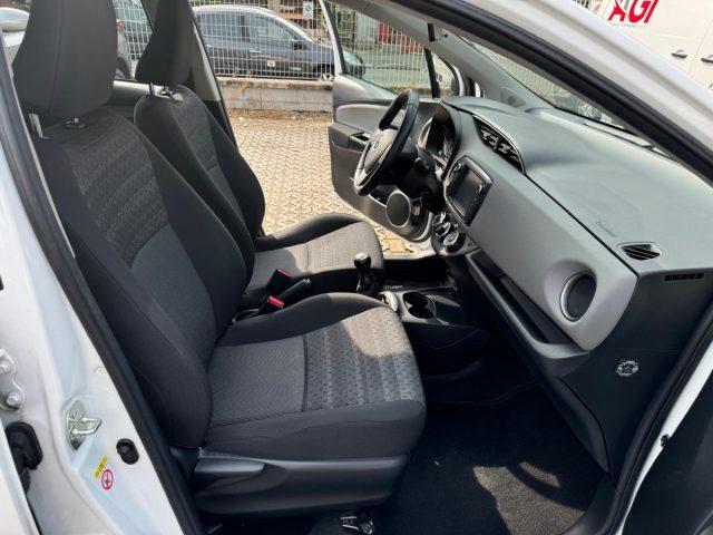 TOYOTA Yaris 1.0 5 porte Lounge