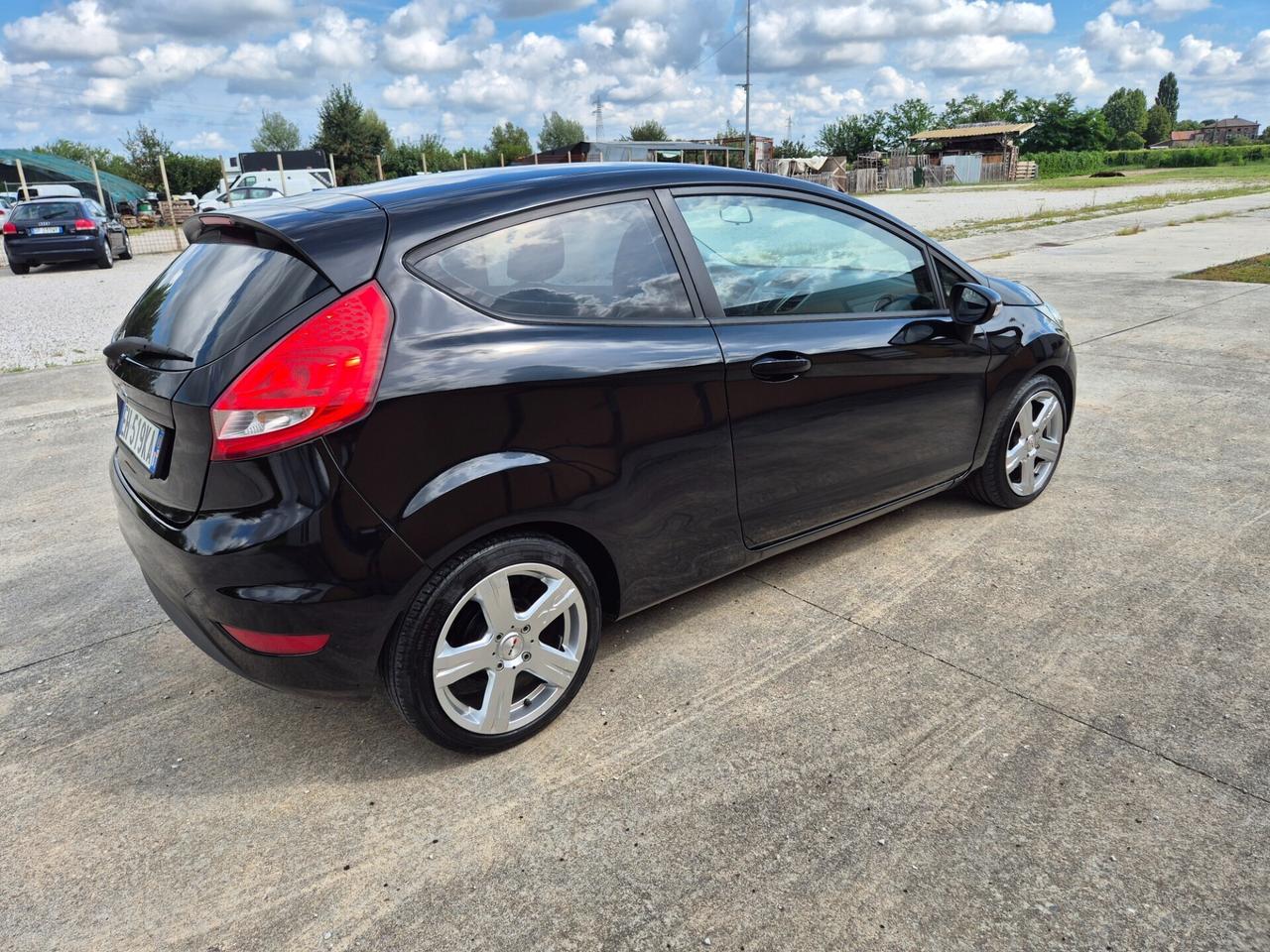 Ford Fiesta 1.4 TDCi 70CV 3 porte