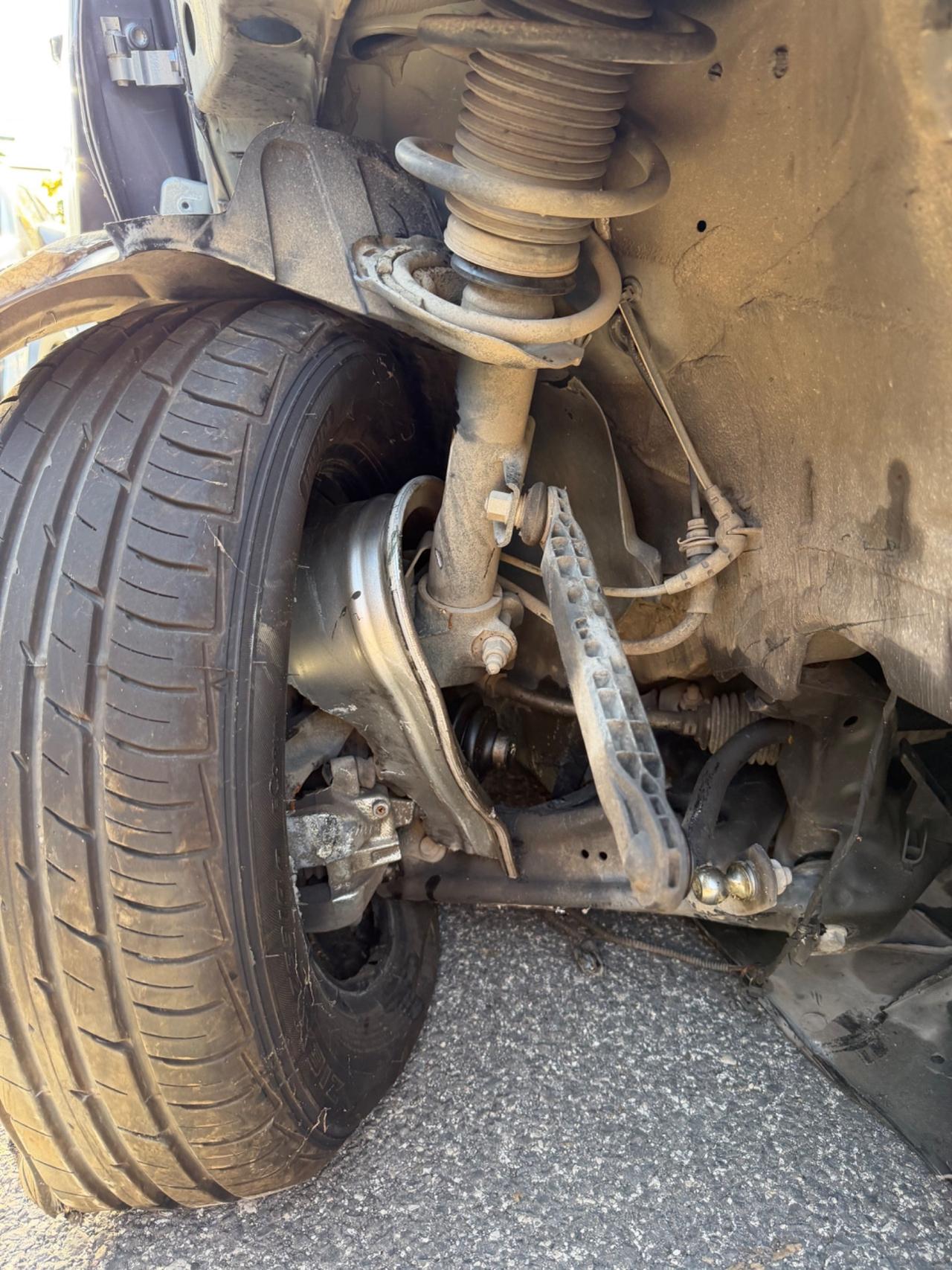 Volkswagen T-Cross 1.0 TSI 110 CV SINISTRATA