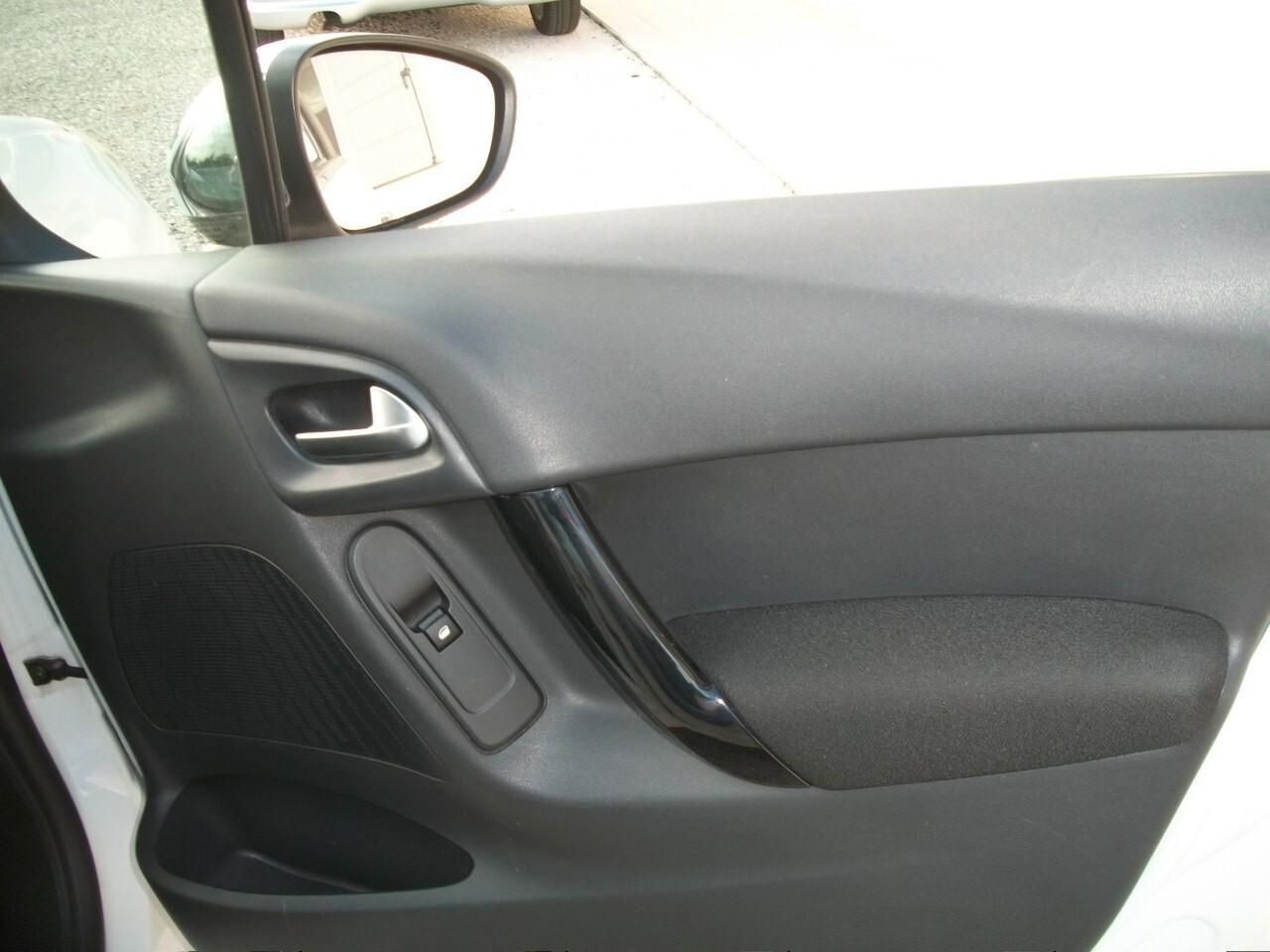 Citroen C3 1.0 VTi 68 Exclusive cc 999 benzina euro 5 Akm 99680 garanzia un anno si neopatentati