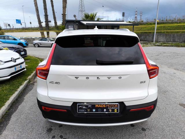 VOLVO XC40 B3 automatico Core