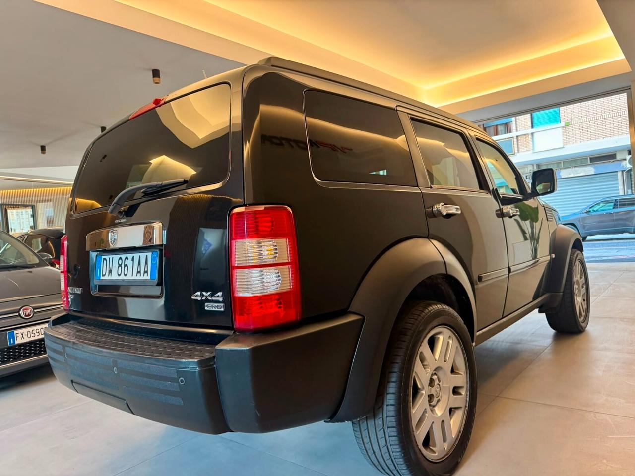 DODGE NITRO 2.8 CRD SXT 4WD AUTOMATICA