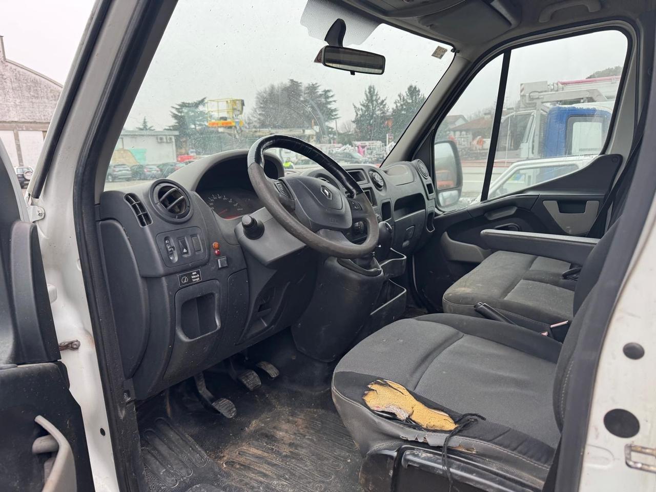 Renault Master 2.5 dCi Triribaltabile