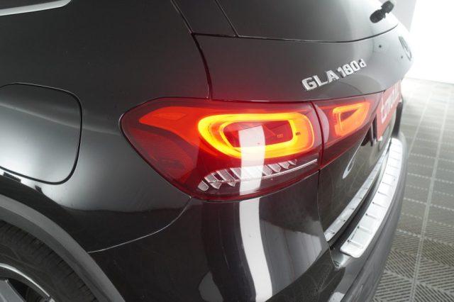 MERCEDES-BENZ CLA sse GLA GLA 180 d Automatic Premium