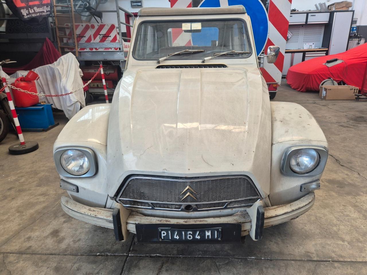 Citroen Dyane 2 cv AYA 2A
