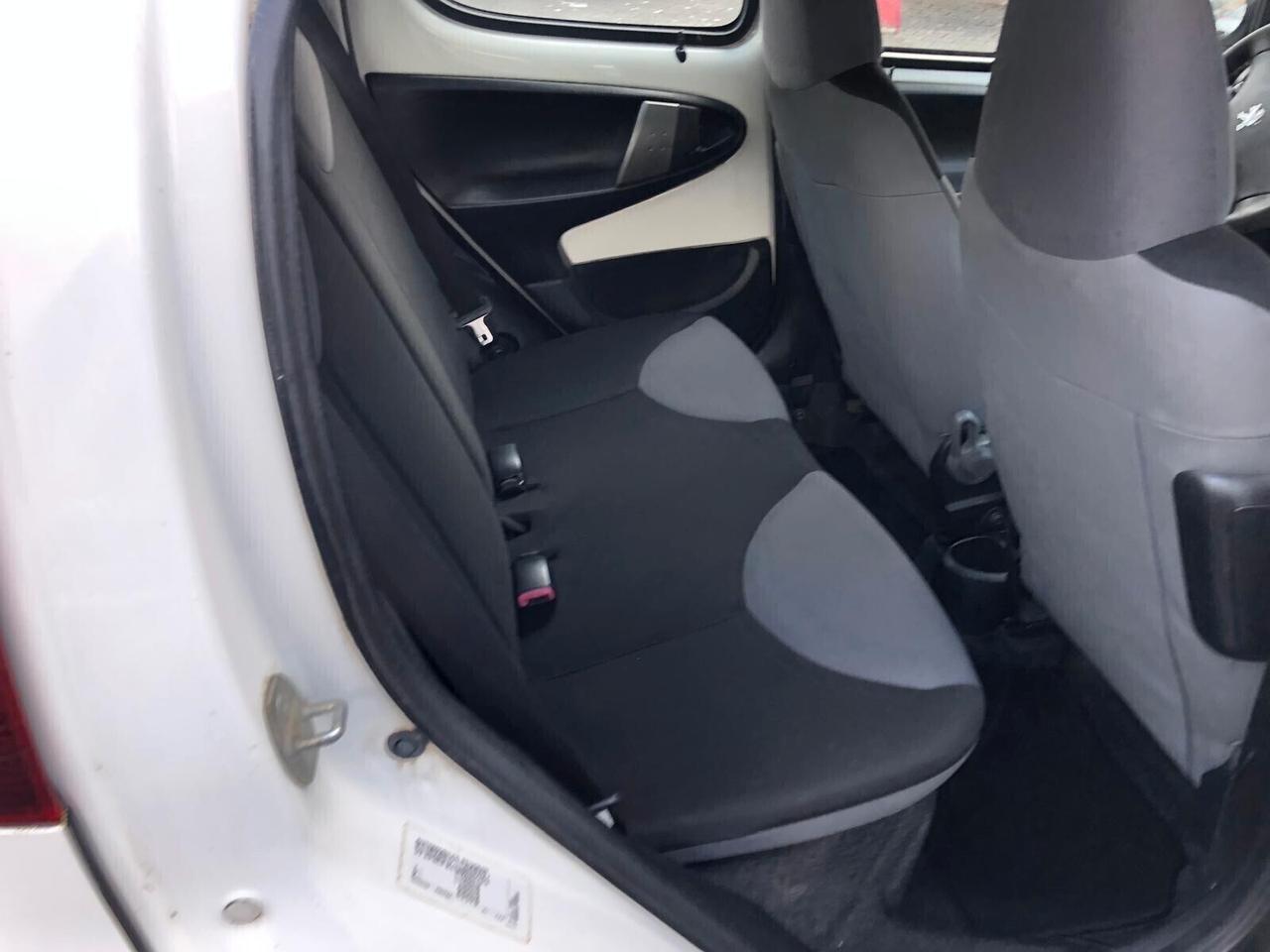 Peugeot 107 1.0 68CV 5p. SUPERGA UNICO PROPRIETARIO GARANZIA EUROPEA CONFORMGEST X 12 MESI RINNOVABILE FINO A 36 MESI!!!