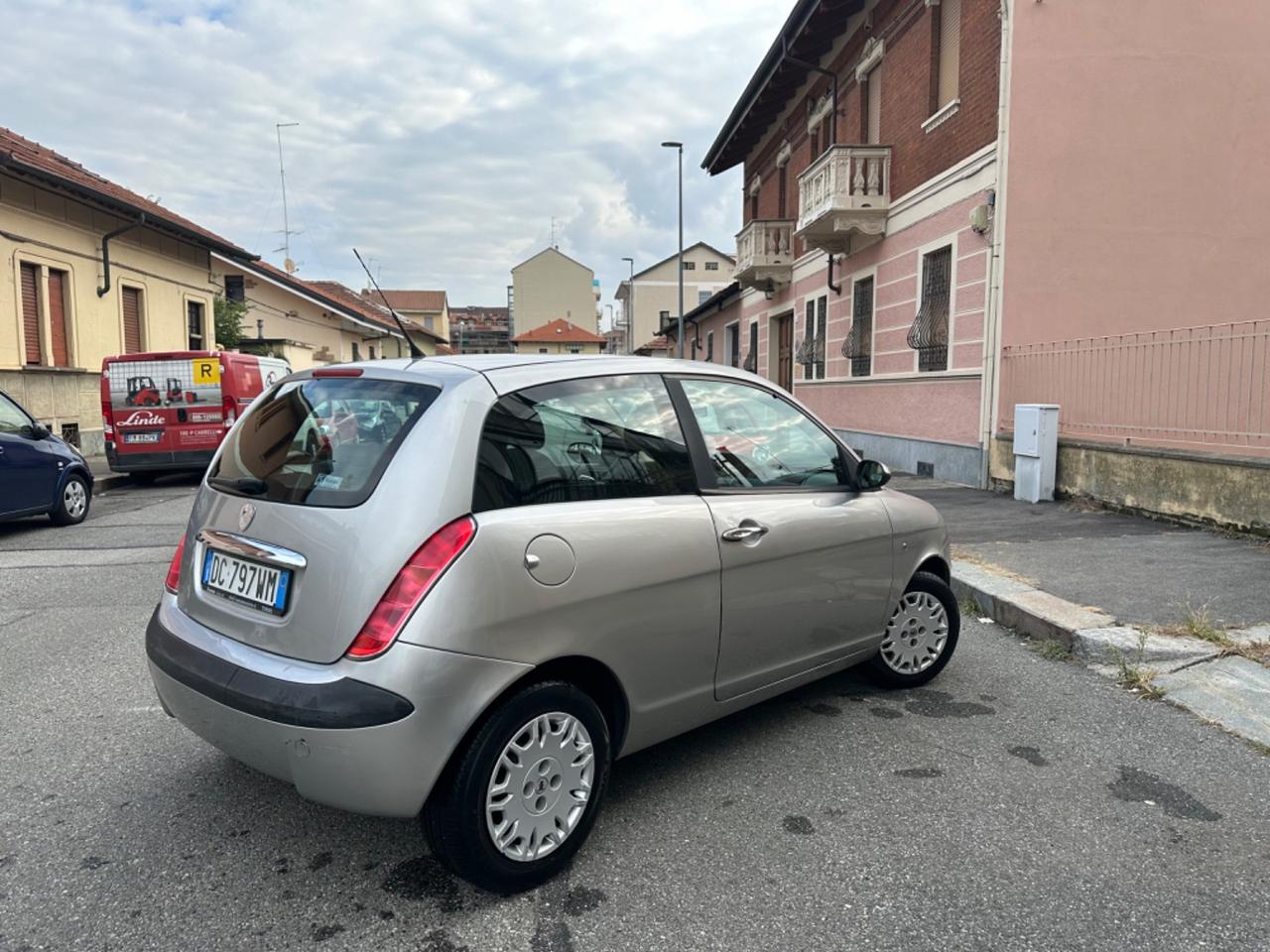 Lancia Ypsilon 1.2 Argento pochi km