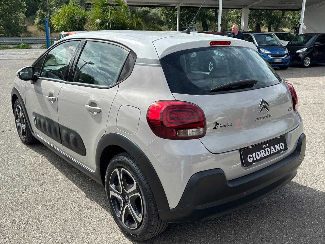Citroen C3 1.6 BlueHDi 75 cv S&S Shine