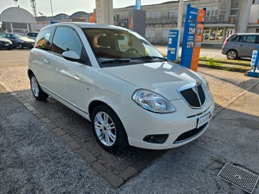 Lancia Ypsilon 1.2 con 202.000km