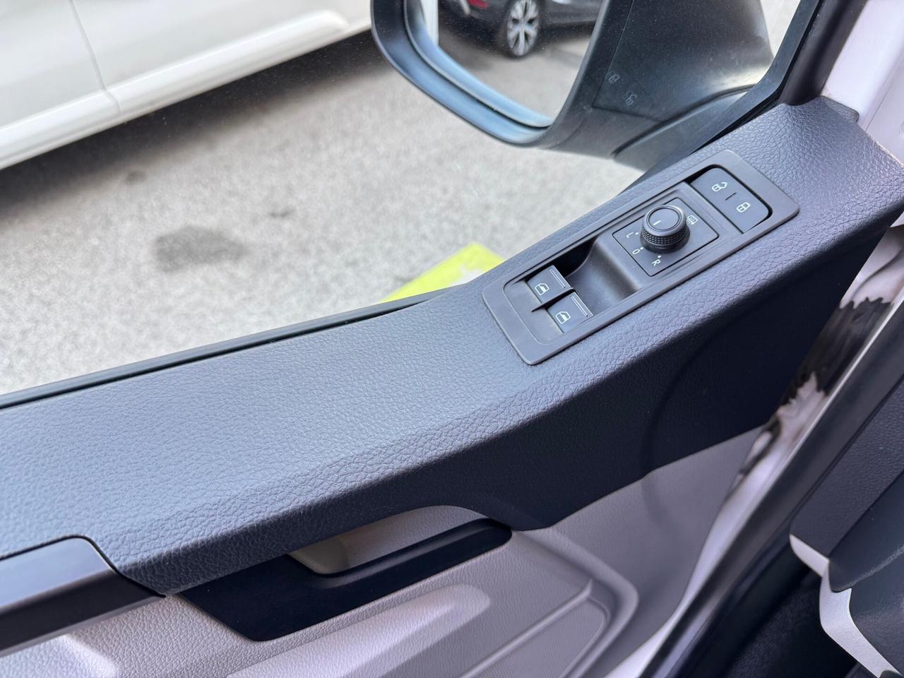 Volkswagen Transporter 2.0 TDI L2 GARANZIA 24 MESI