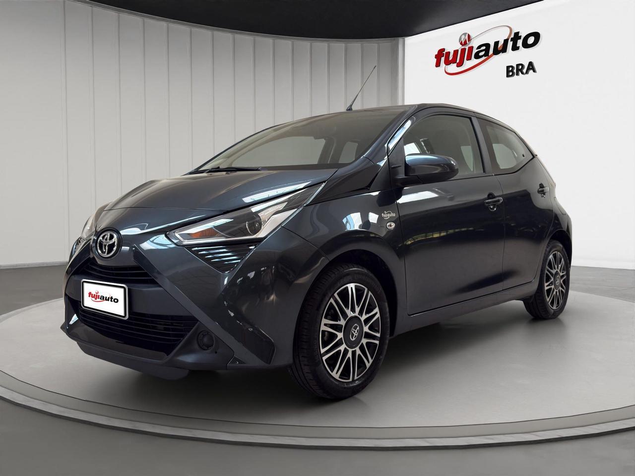 Toyota Aygo 5p 1.0 x-play 72cv