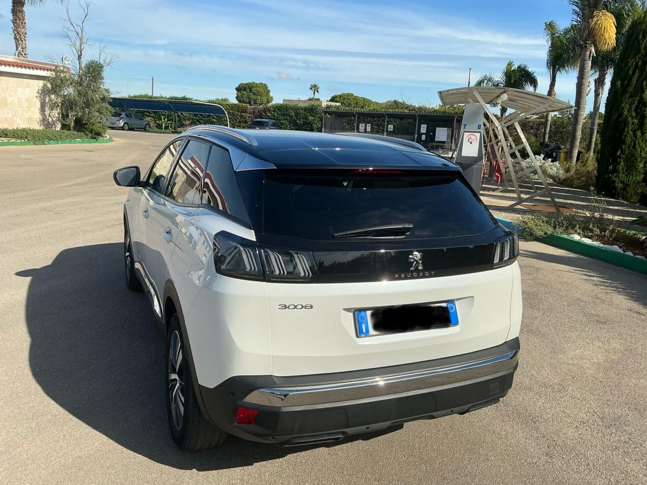 PEUGEOT 3008 1.5 DIESEL 130cv ALLURE -12/2020