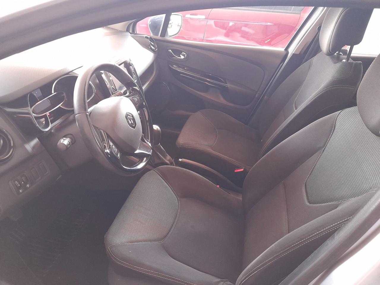Renault Clio 1.2 75CV 5 porte Wave