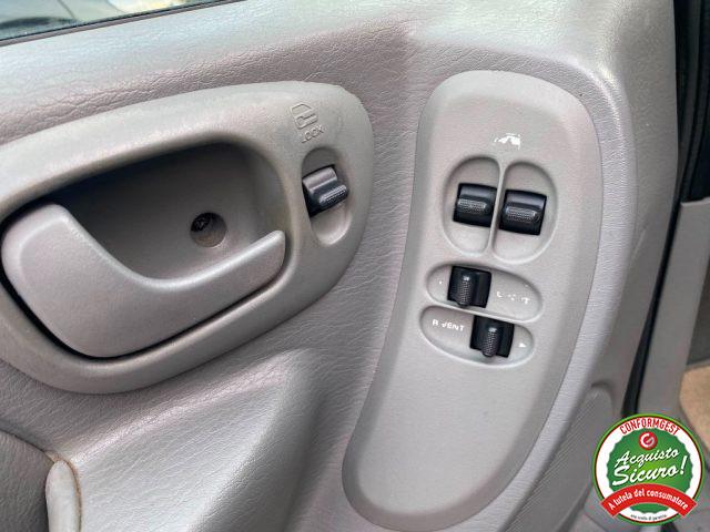 CHRYSLER Voyager 2.5 CRD cat LX Leather 7 POSTI