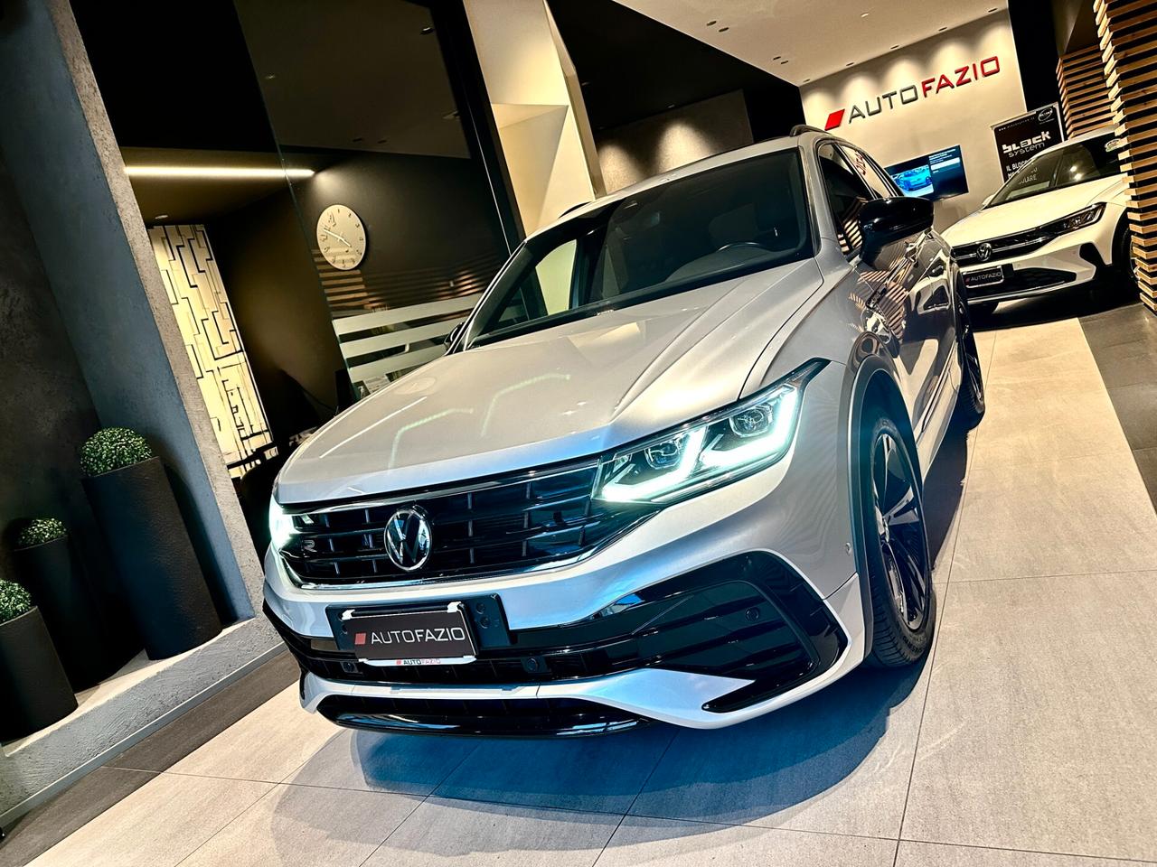 Volkswagen Tiguan 2.0 TDI 150 CV SCR R-Line