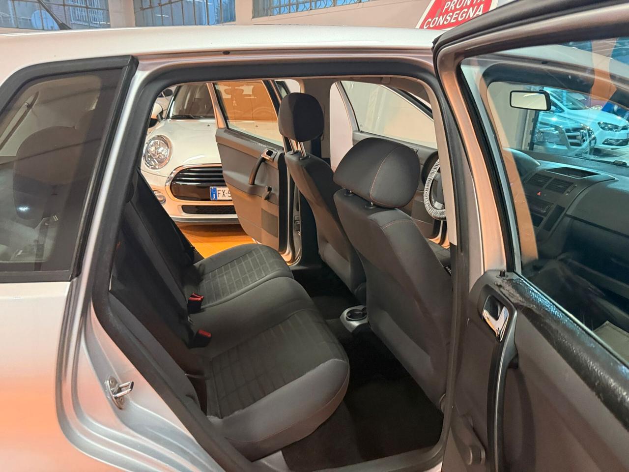 Volkswagen Polo 1.2 5p. Trendline