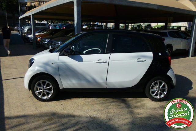 SMART ForFour 70 1.0 Passion