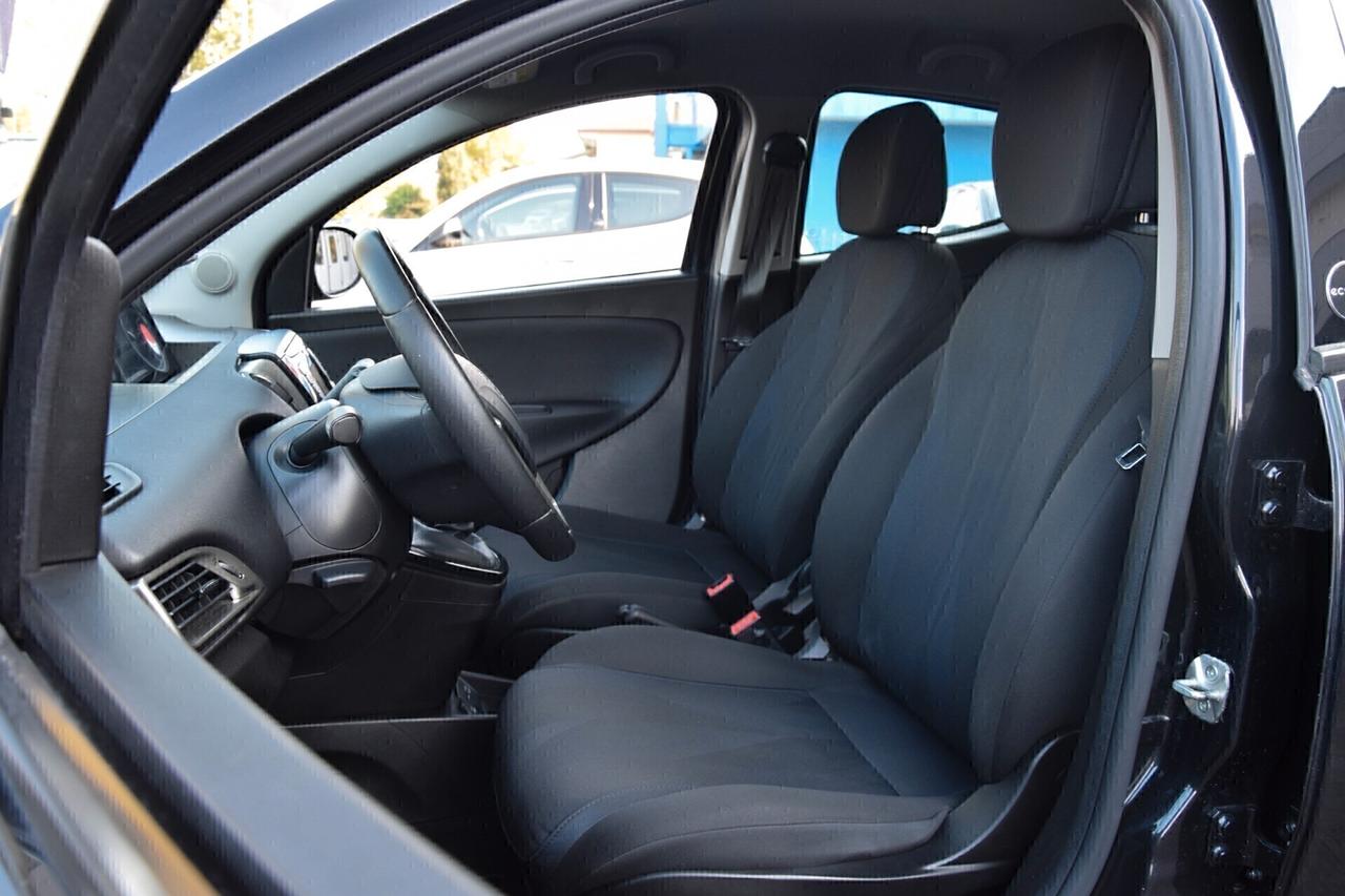 Lancia Ypsilon BENZINA Hybrid Ecochic