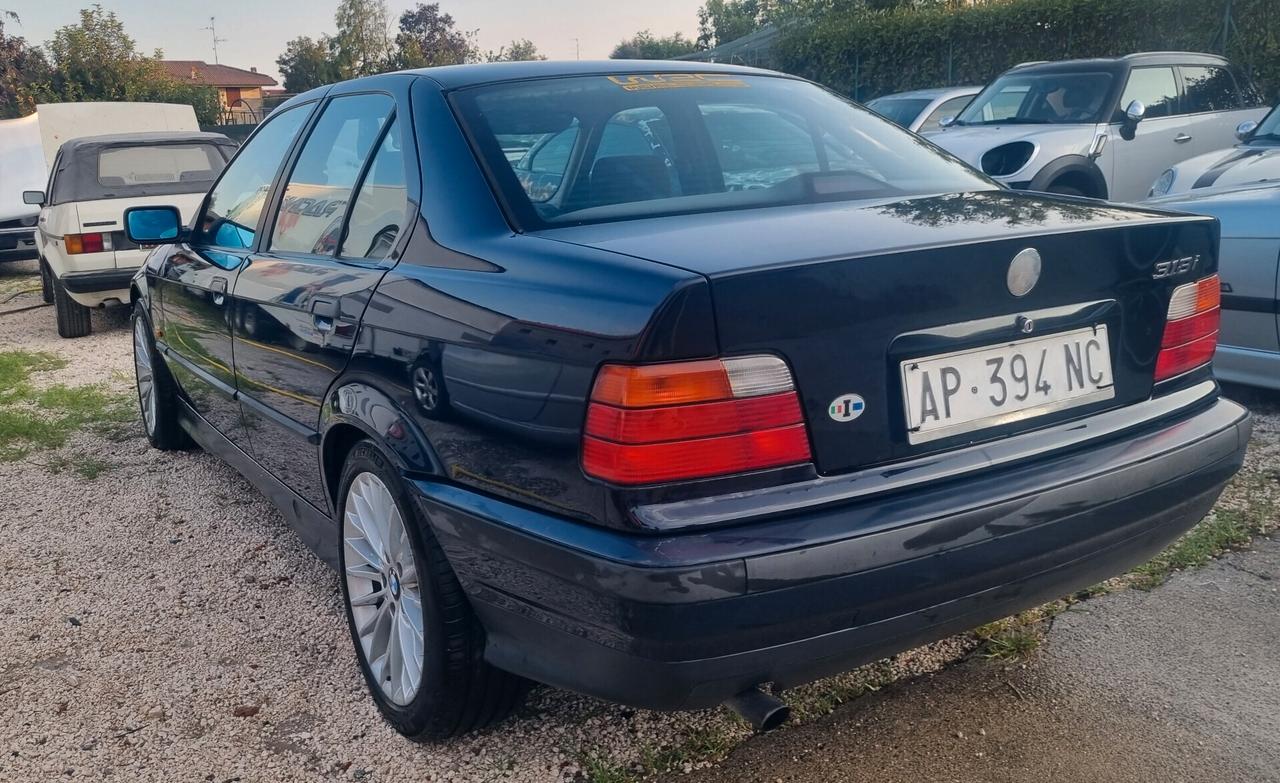 Bmw 318i sedan 5 porte