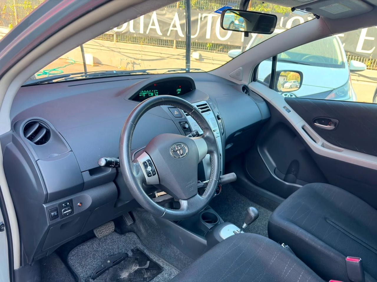 Toyota Yaris 1.4 D-4D 5 porte M-MT Navi