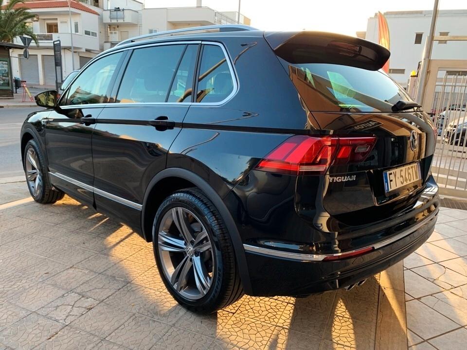Volkswagen Tiguan 2.0 TDI SCR R-LINE 150 CV COOKPIT-CARPLAY-LED-CAM