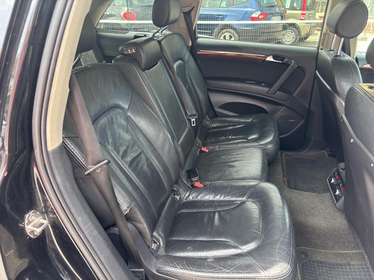 Audi Q7 3.0 V6 TDI 233CV quattro tiptronic