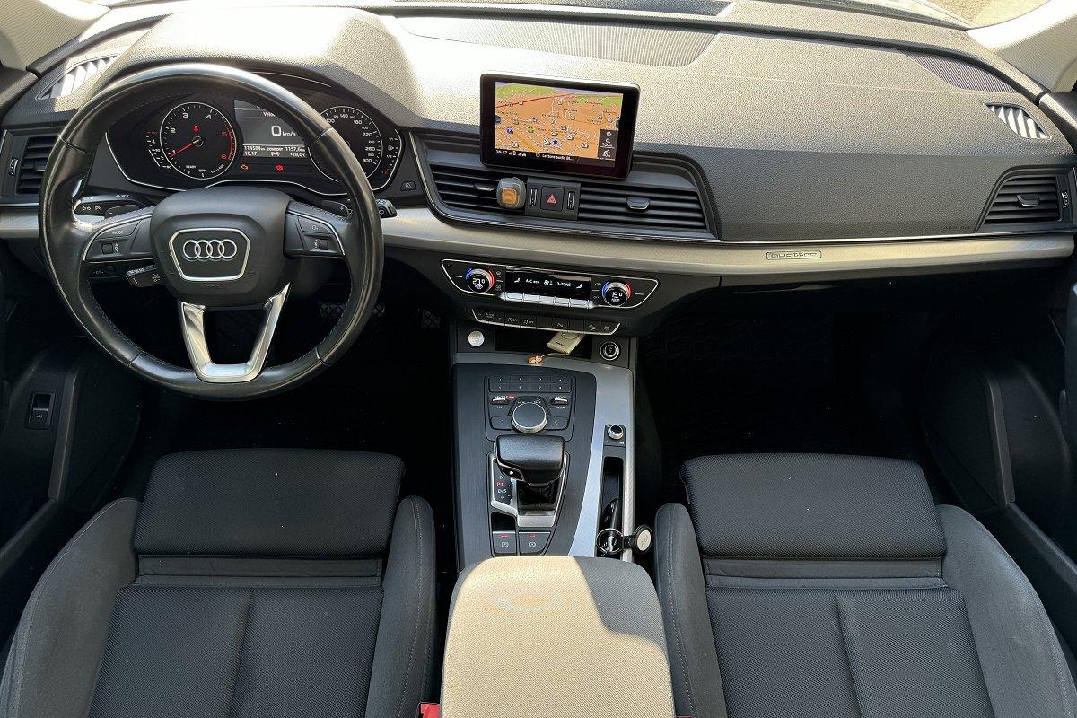 AUDI Q5 2.0 TDI quattro S tronic Business Sport