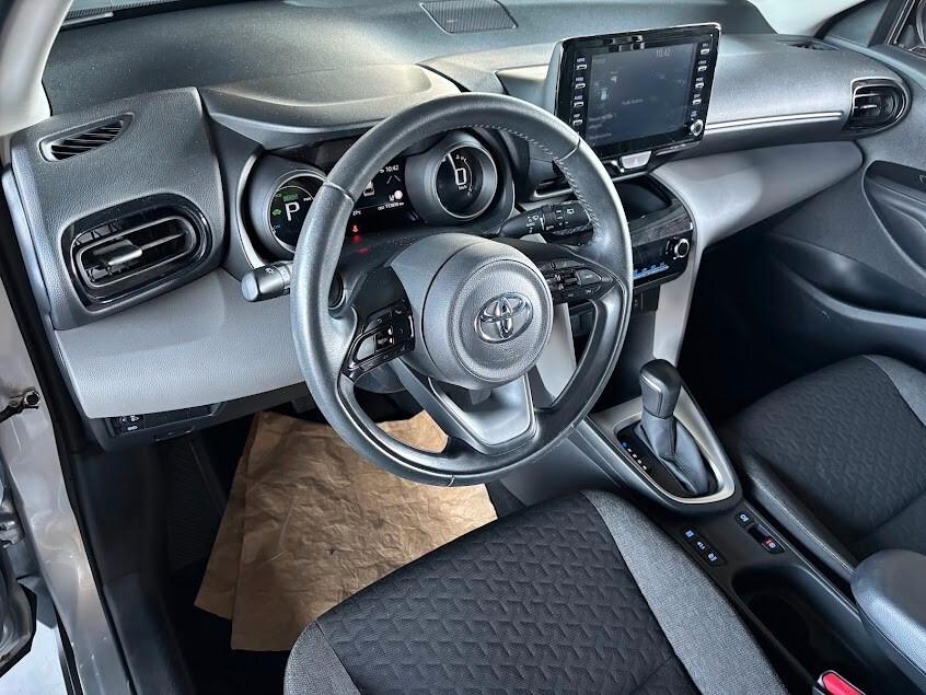 Toyota Yaris Cross 1.5 Hybrid . E-CVT Active