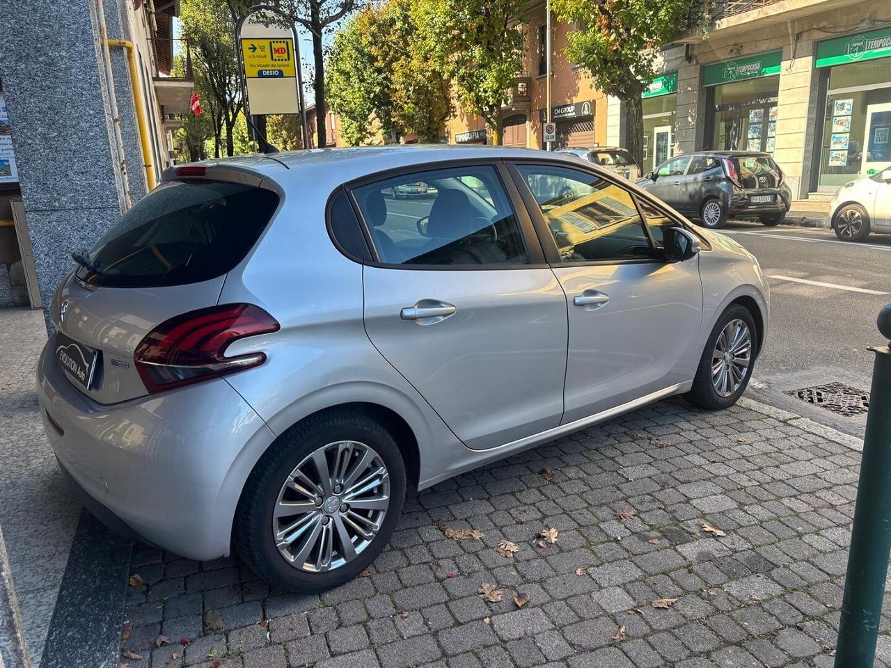 PEUGEOT 208 1.2 ACTIVE