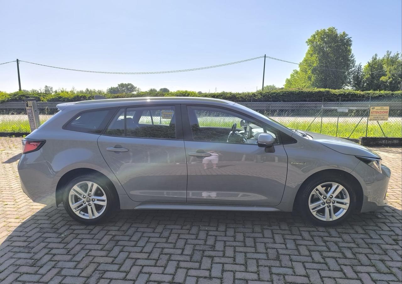 Toyota Corolla Touring Sports 1.8 Hybrid Business
