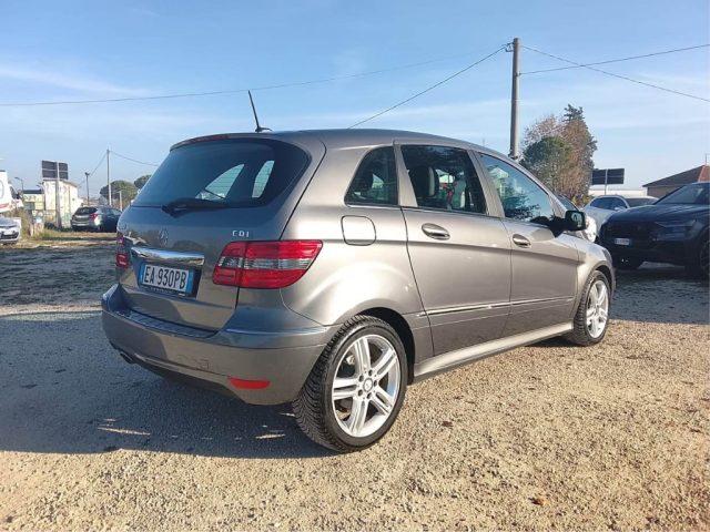 MERCEDES-BENZ B 180 CDI Premium