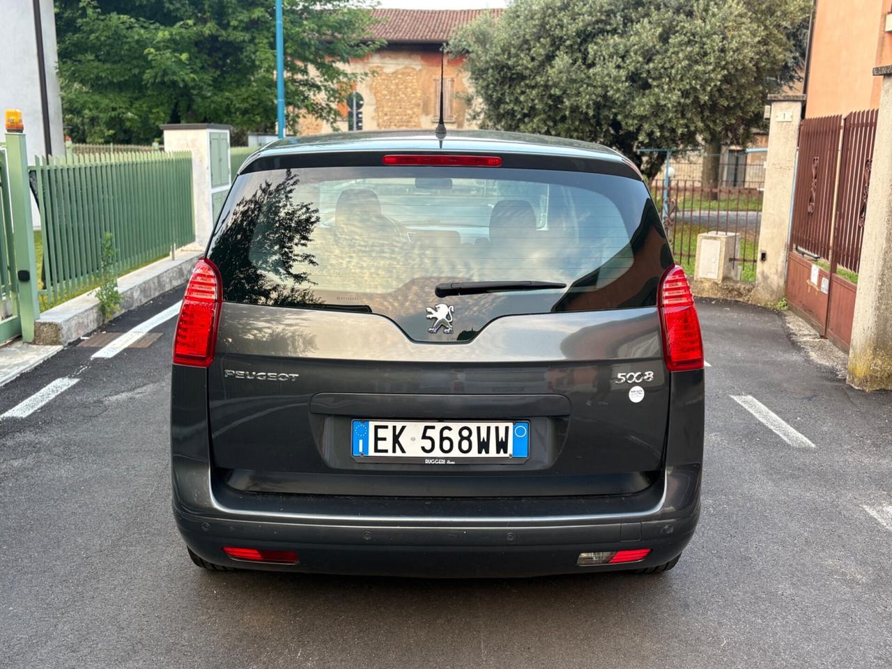 Peugeot 5008 2.0 HDi 150CV Active 7 POSTI