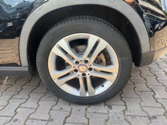 MERCEDES-BENZ GLA 200 d Automatic Premium