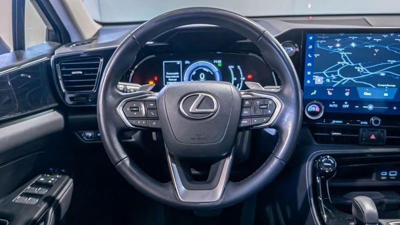 Lexus NX II 2022 450h+ 2.5 phev Premium 4wd e-cvt