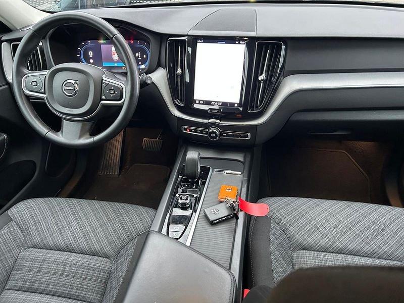 Volvo XC60 2.0 B4 Core automatico