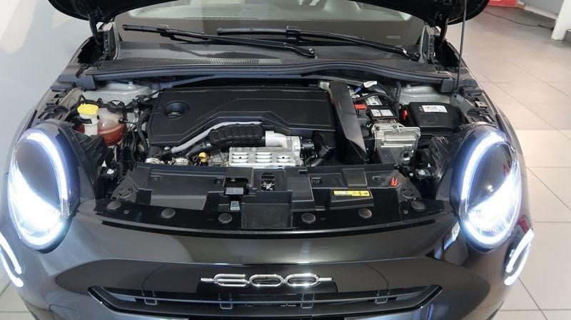 FIAT 600 600 1.2 hybrid La Prima 110cv auto
