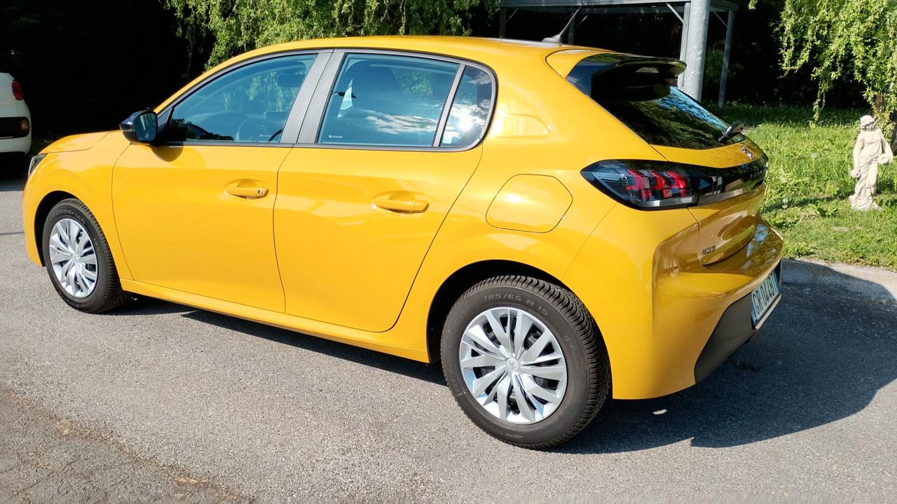 Peugeot 208 PureTech 15000km!!!