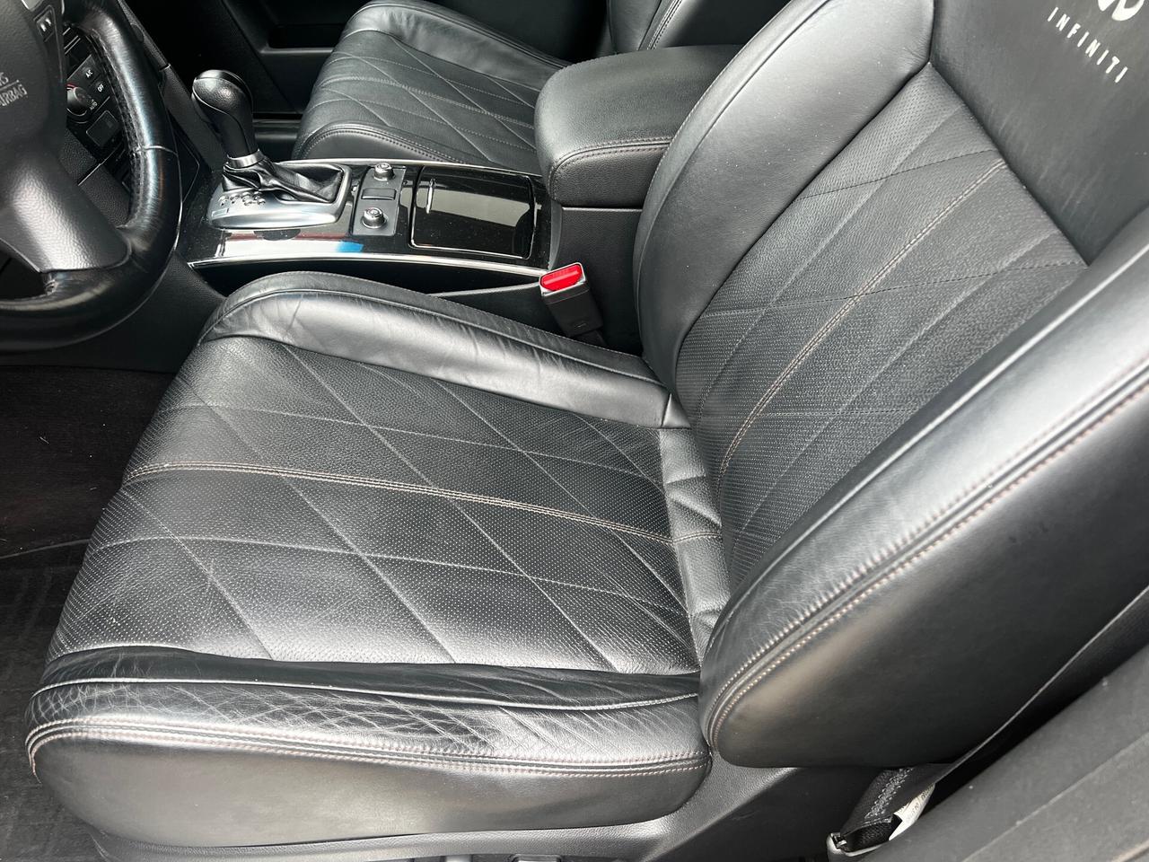 Infiniti FX FX30d S Premium