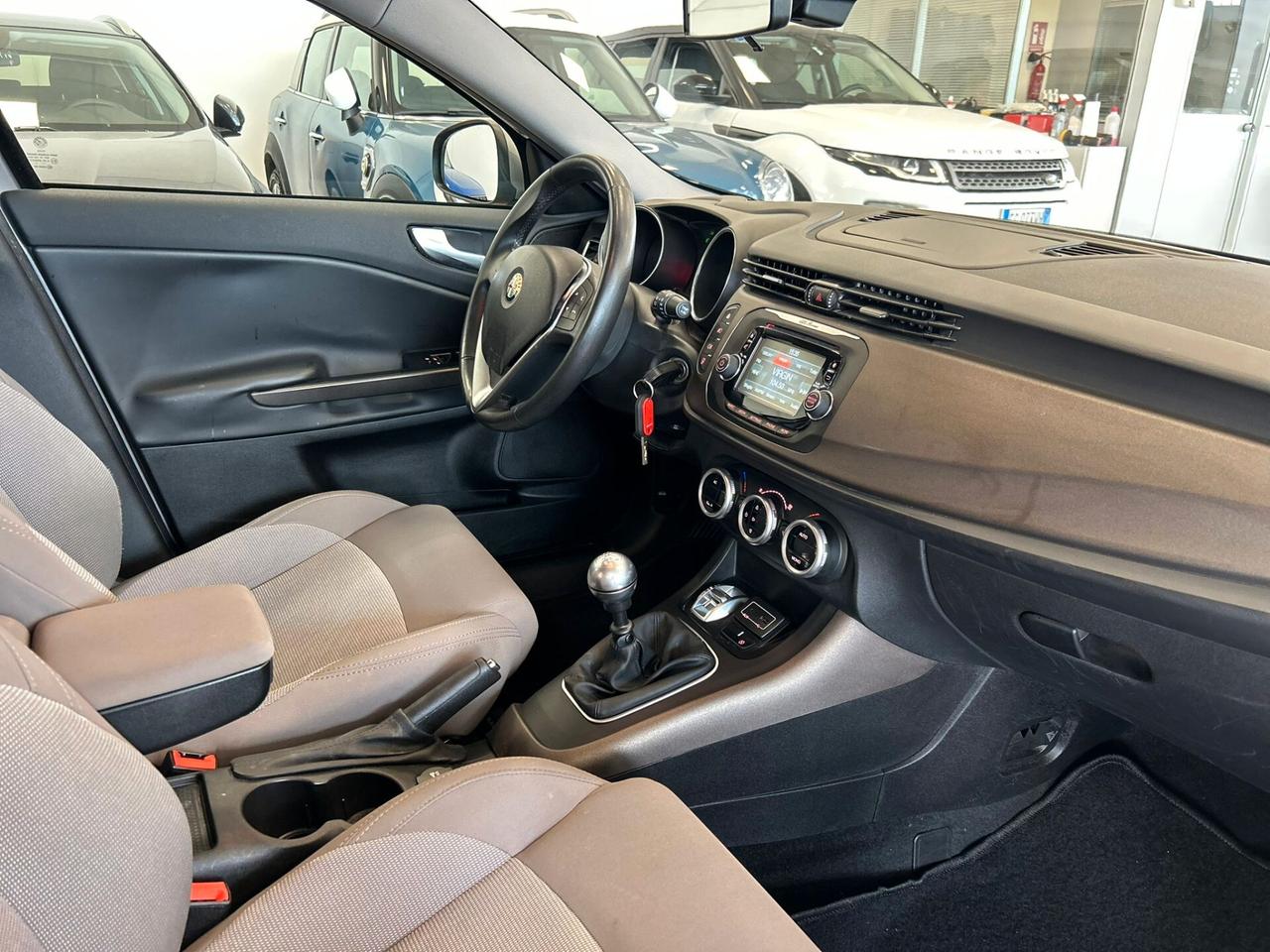 Alfa Romeo Giulietta 1.6 JTDm-2 105 CV Distinctive