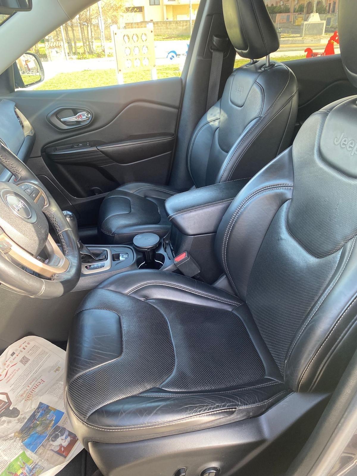 Jeep Cherokee 2.2 Mjt II 4WD Active Drive Overland