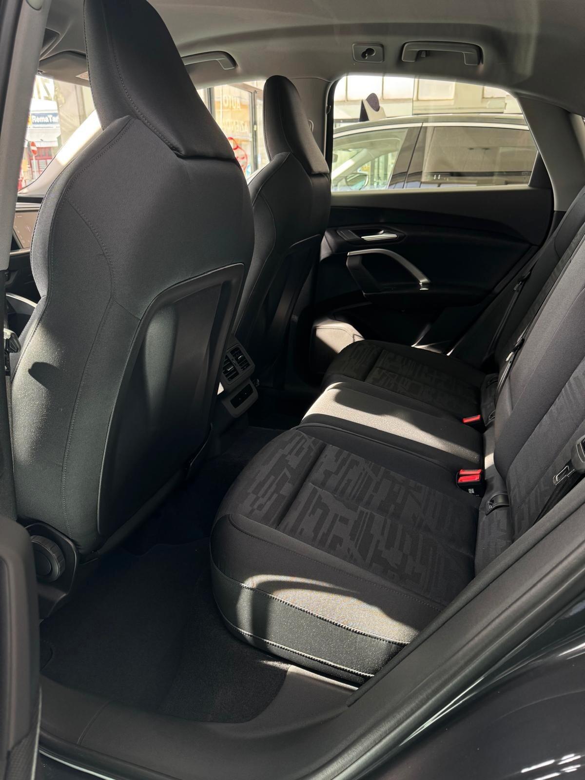 Audi Q5 SPB TDI 150 kW mHEV+ S tronic quattro line edition