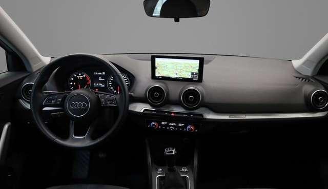 Audi Q2 30 TFSI 110 CV *NAVI+LED+17"* ONLY - PROMO